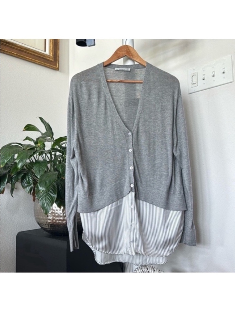 Zara knit Long cardigan sweater Top Sz M Gray Striped Button Front